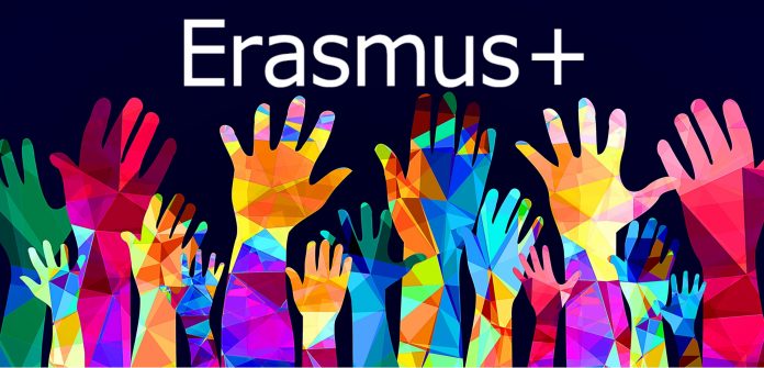 scritta erasmus+